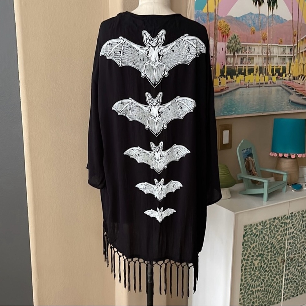 Blackcraft Kimono -Release the Bats NWT